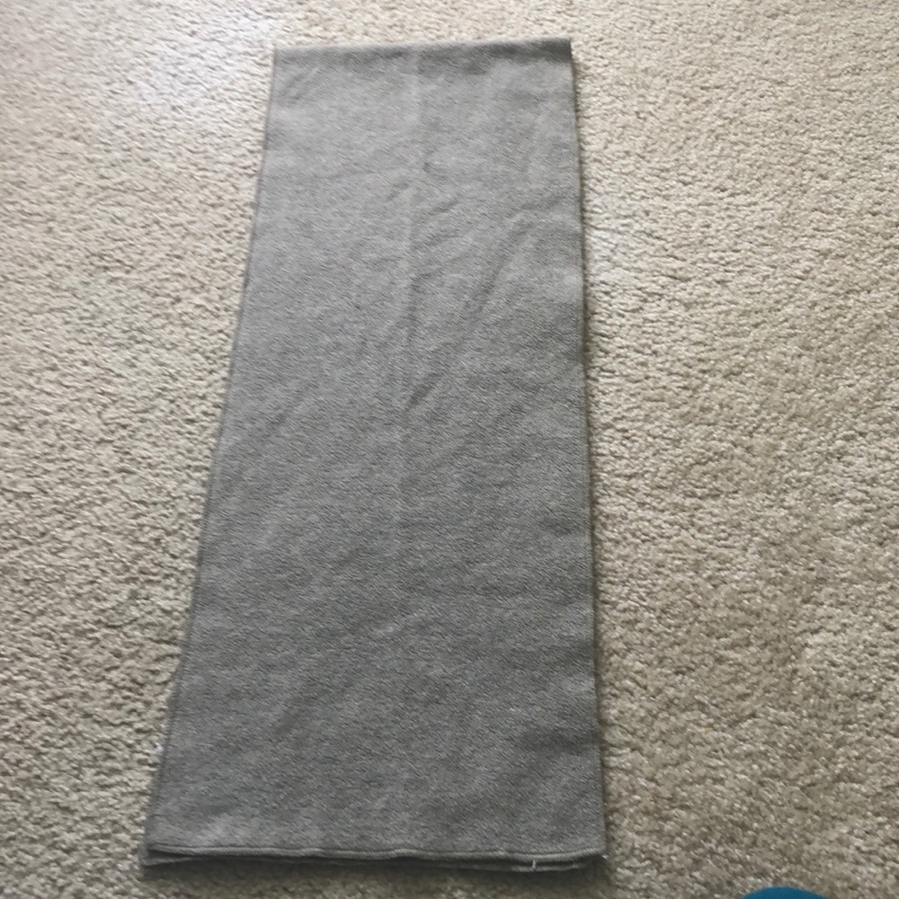 Scarf - Picture 2 of 2